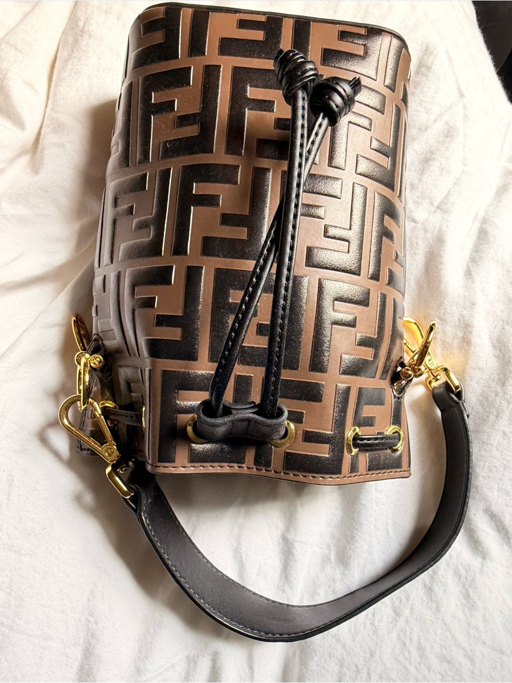Fendi Bucket Bag - Picture 4 of 7